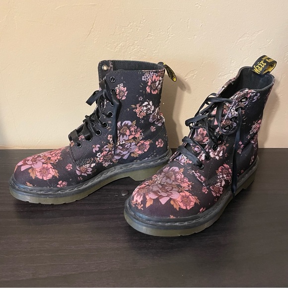 Doc Martens Floral Boots with Black Satin Laces - Picture 5 of 5